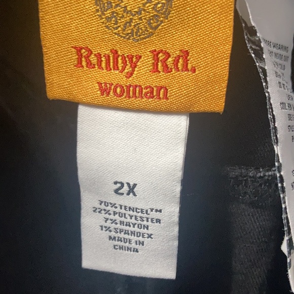 Ruby Rd pull on ankle pant raw hem w tencel & slimming contour waistband 2X - Picture 17 of 17